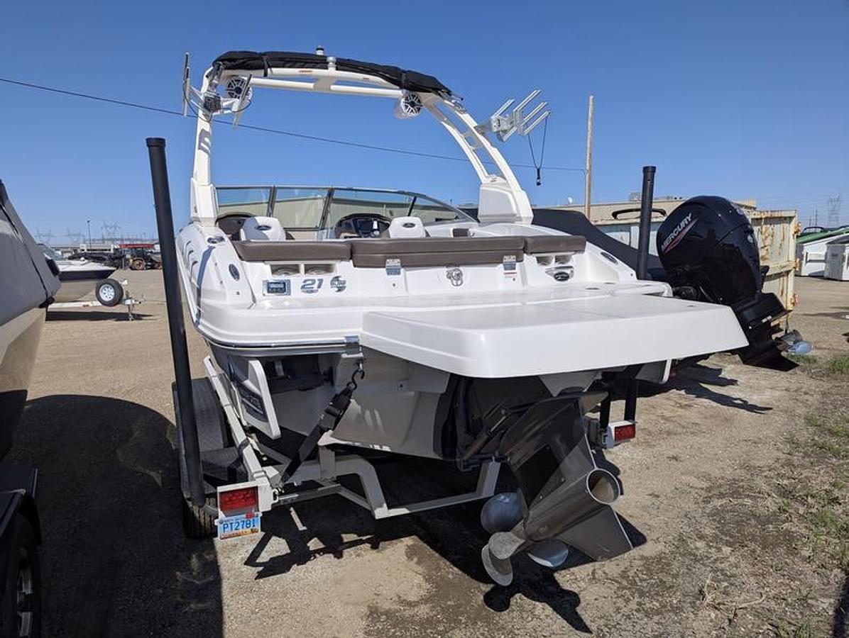 Used 2021 Chaparral 21 Surf