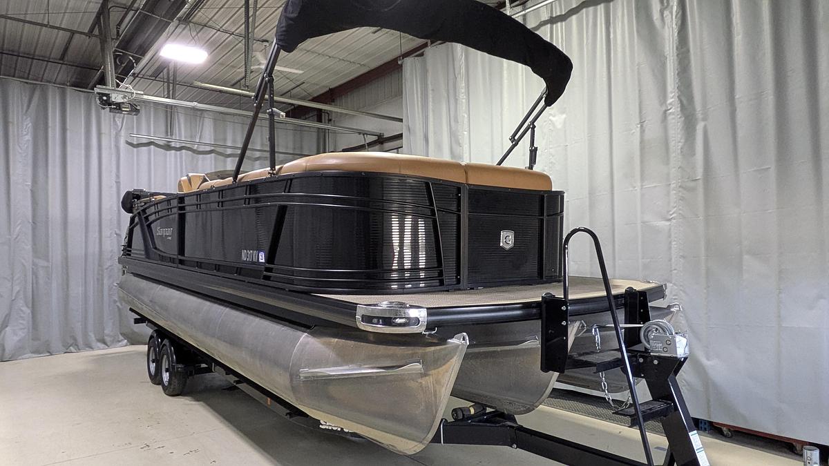 Used 2019 Godfrey Sanpan 2500