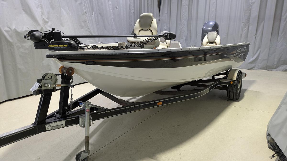 Used 2004 Crestliner 1850 Fish Hawk SC