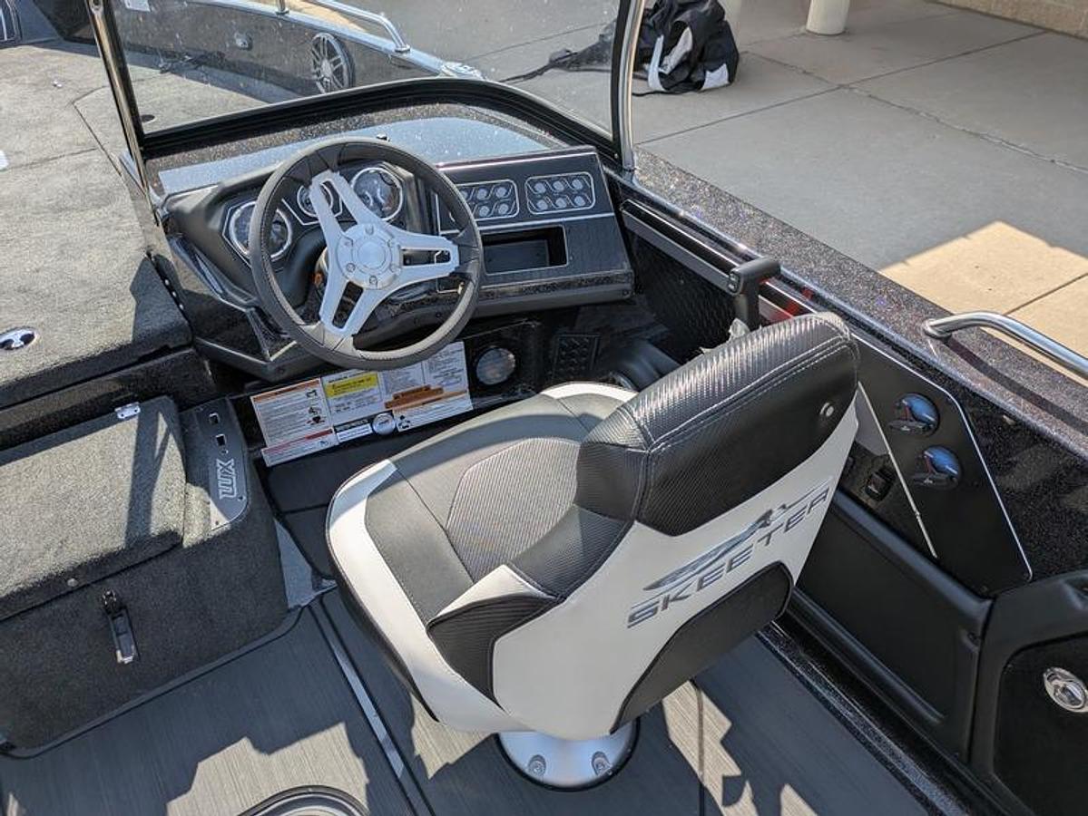 2025 Skeeter WX1910