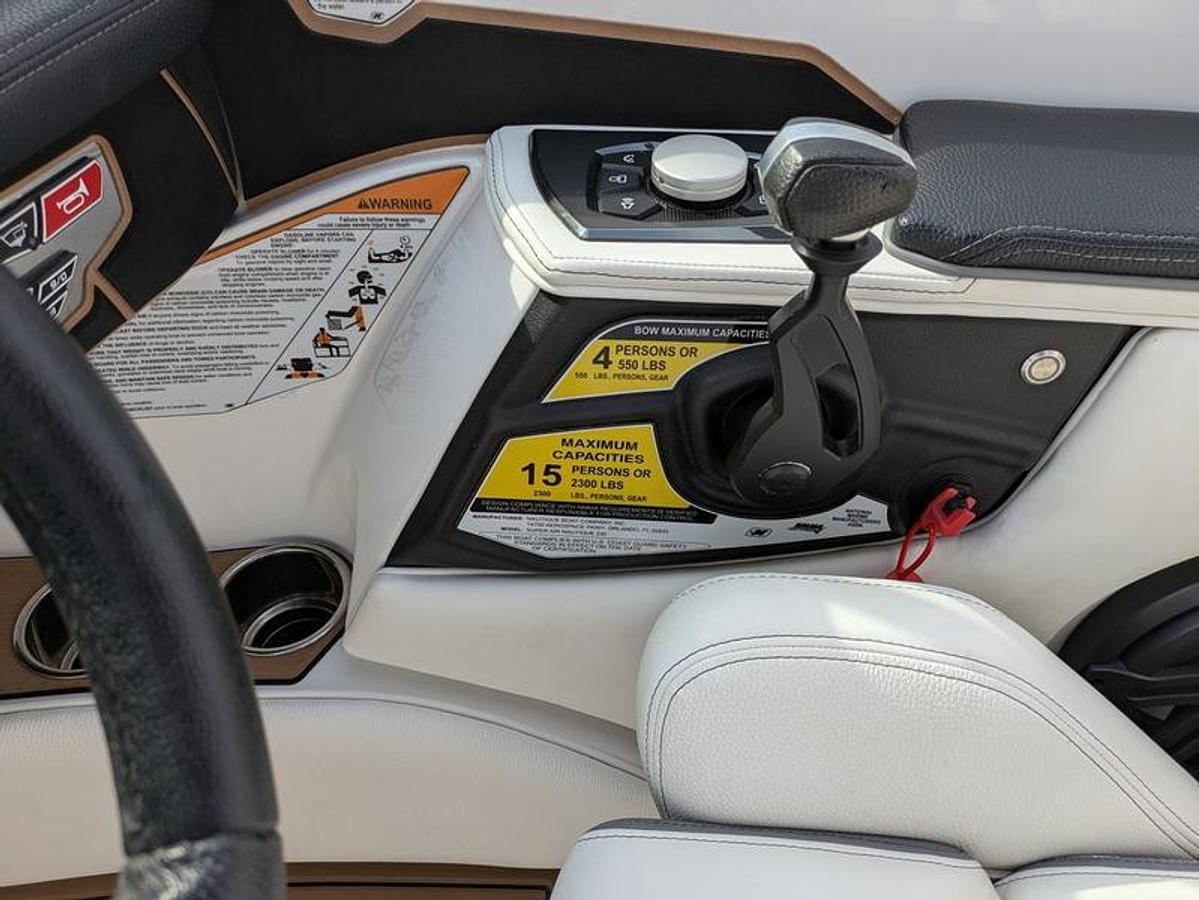 Used 2019 Nautique Super Air Nautique 230