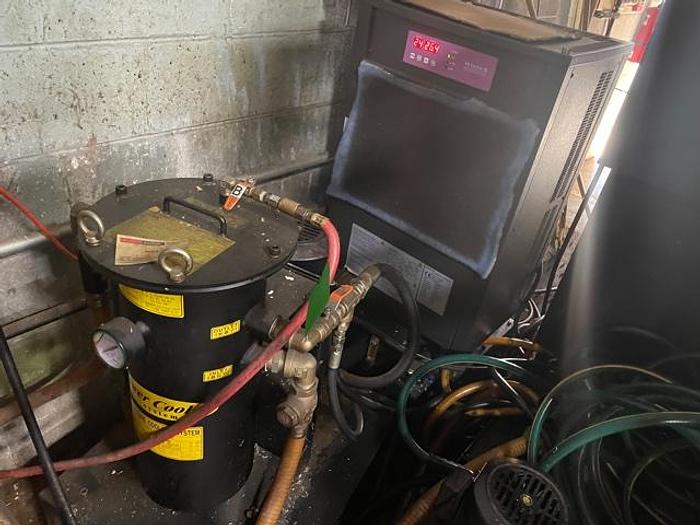 Used 2015 HYUNDAI-WIA F500VM 4-Axis Vertical Machining Center