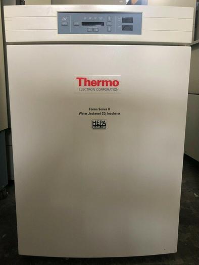 Used Thermo Electron 3110 Forma Series II, Water Jacketed, CO2 Incubator