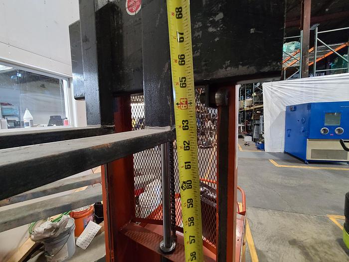 Used Lee Presto 1000 Lb Capacity Lift Truck with charger