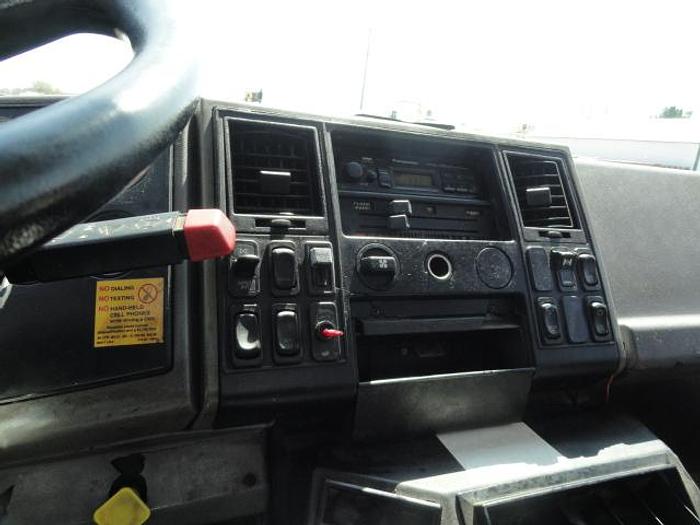 Used 1999 STERLING sc7000