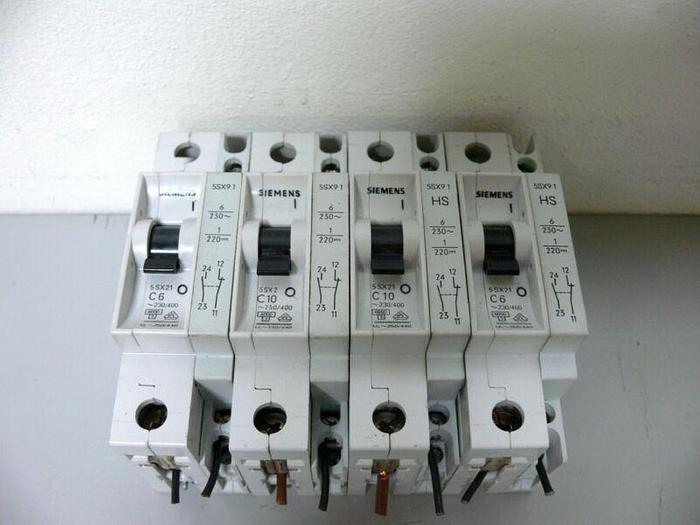 Used Lot of 4 Siemens Circuit Breakers - 5SX21 (X3) 5SX2 (X1) + VDE0660
