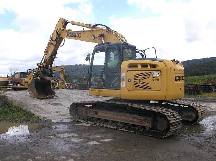 Used 2014 KOBELCO SK230SR