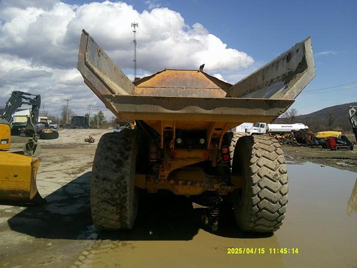 Used 2014 CATERPILLAR 730C