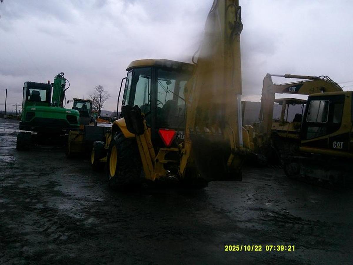 Used 2002 NEW HOLLAND LB75B