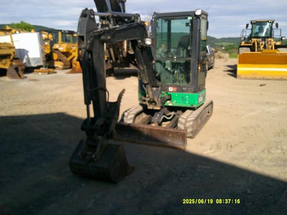 Used 2019 DEERE 30G