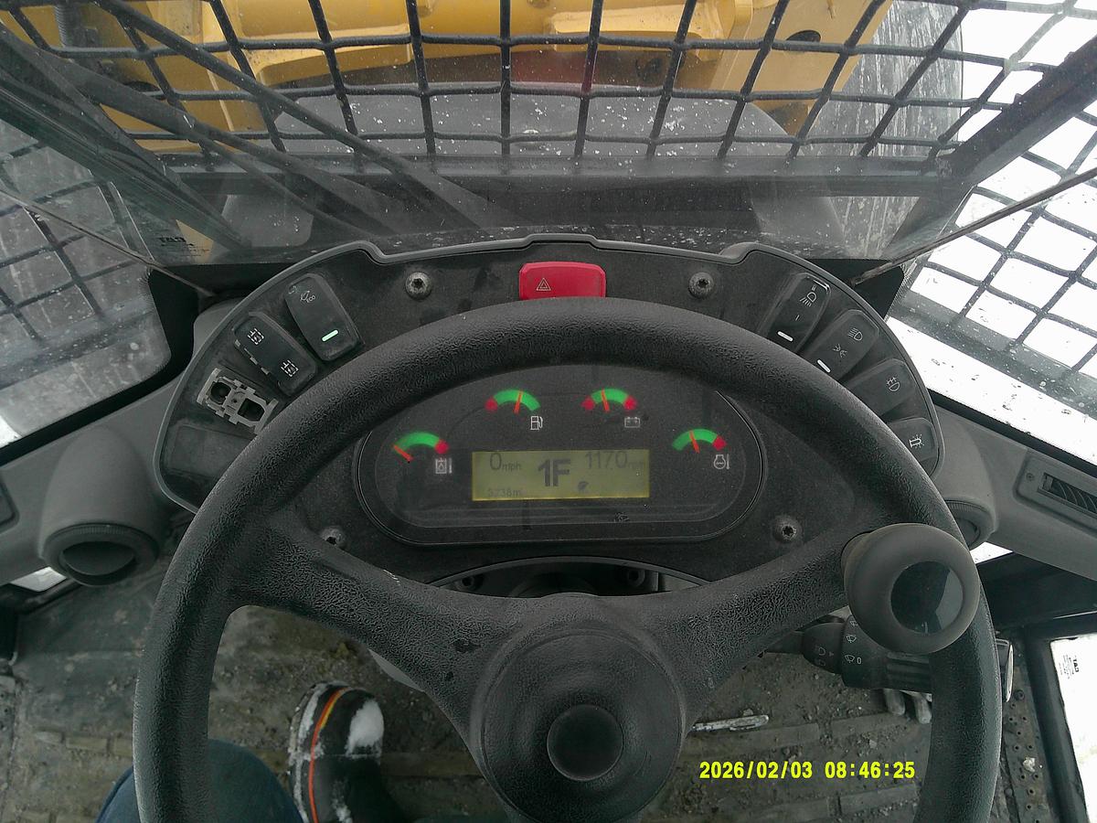 Used CATERPILLAR 906M