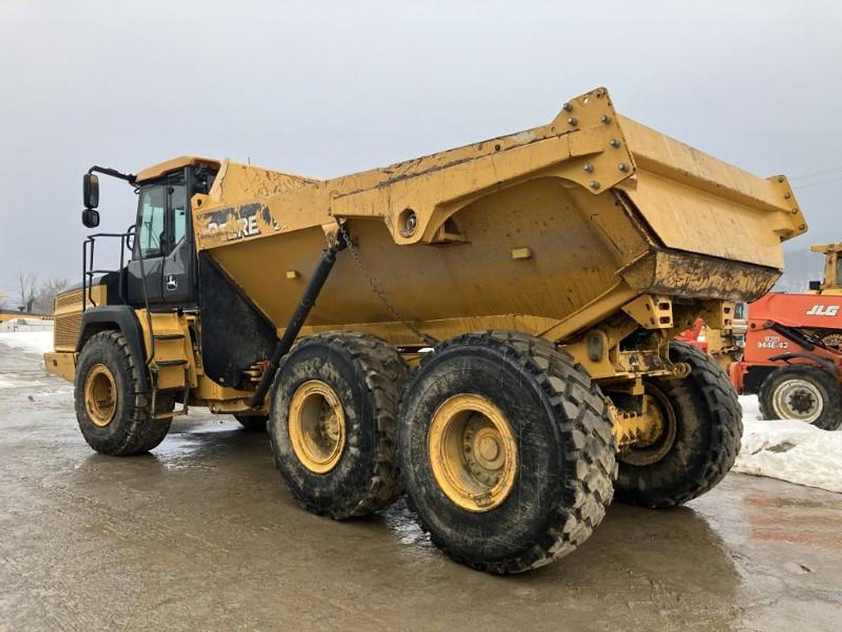 Used 2019 DEERE 260E