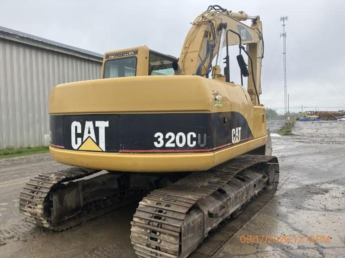 Used 2001 CATERPILLAR 320C U