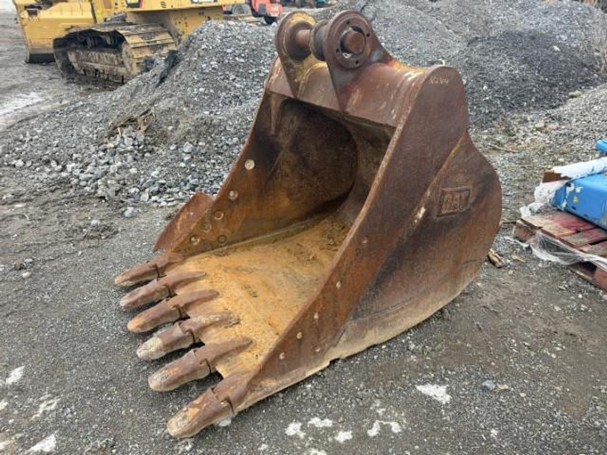 Used CATERPILLAR 320