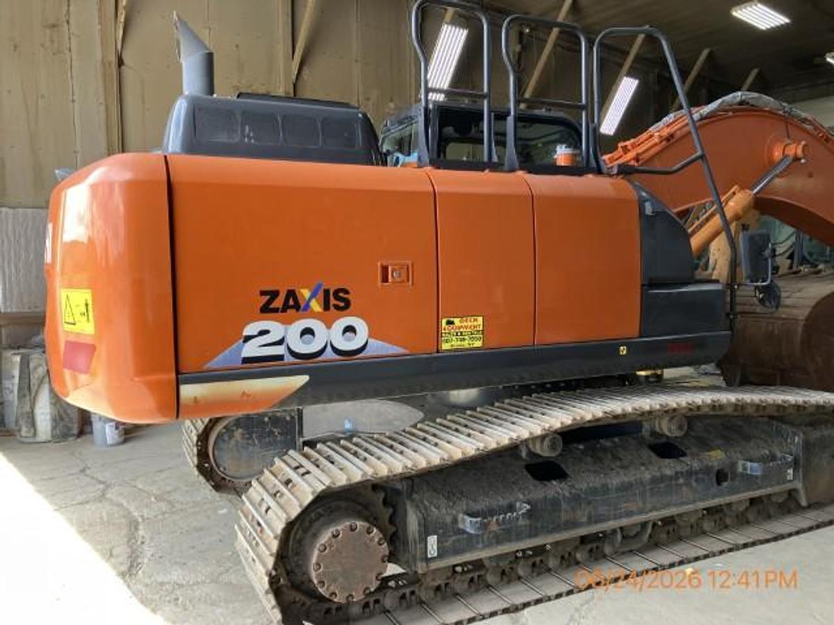 Used 2021 HITACHI ZX200-6