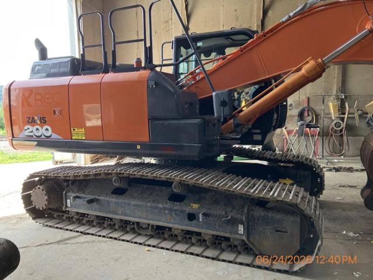 Used 2021 HITACHI ZX200-6