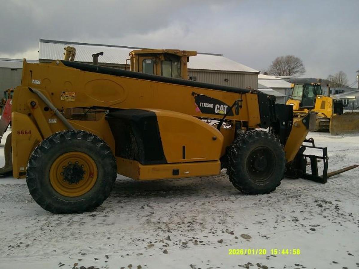 Used 2017 CATERPILLAR TL 1255D
