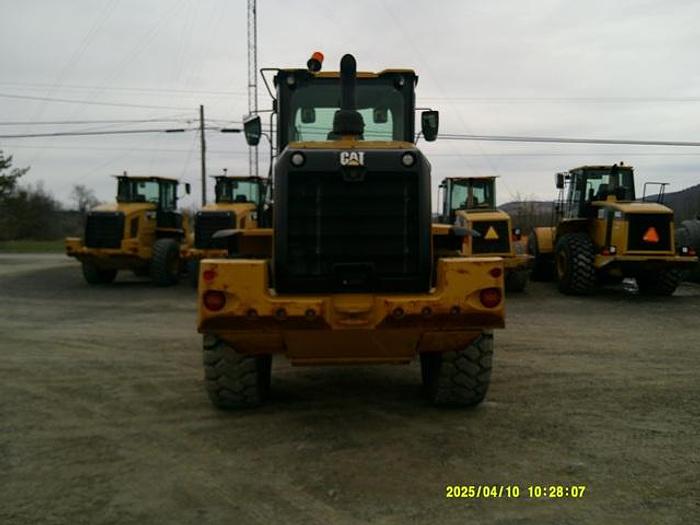 Used 2015 CATERPILLAR 938M