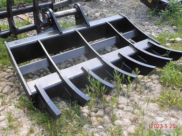 Used 2023 AIM Deere 350 84" Root Rake