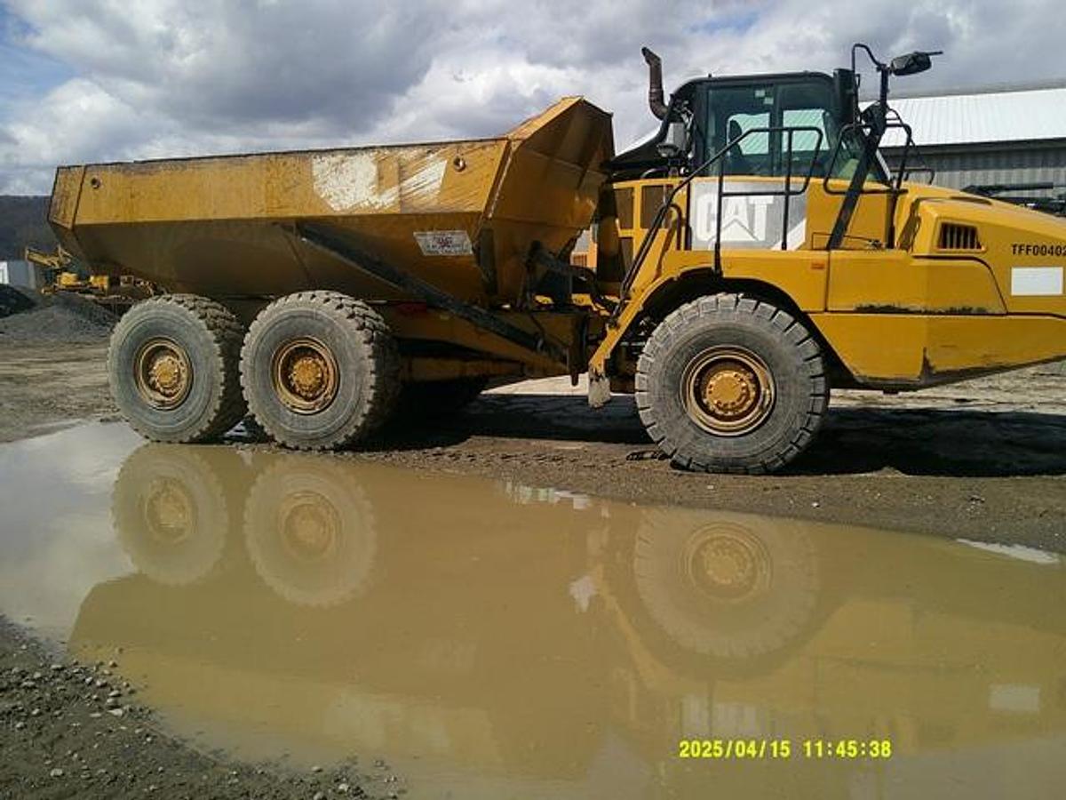 Used 2014 CATERPILLAR 730C