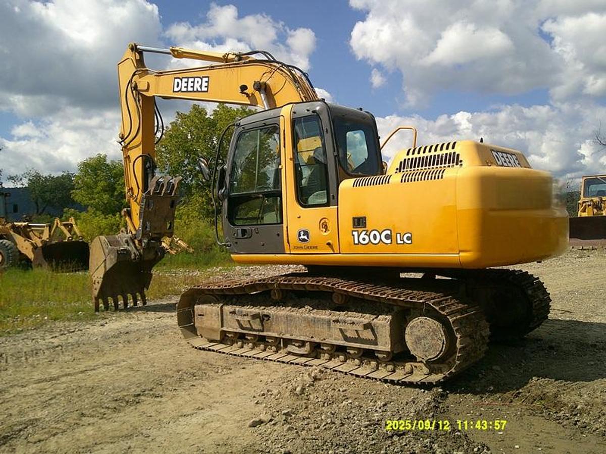 Used 2003 DEERE J160C