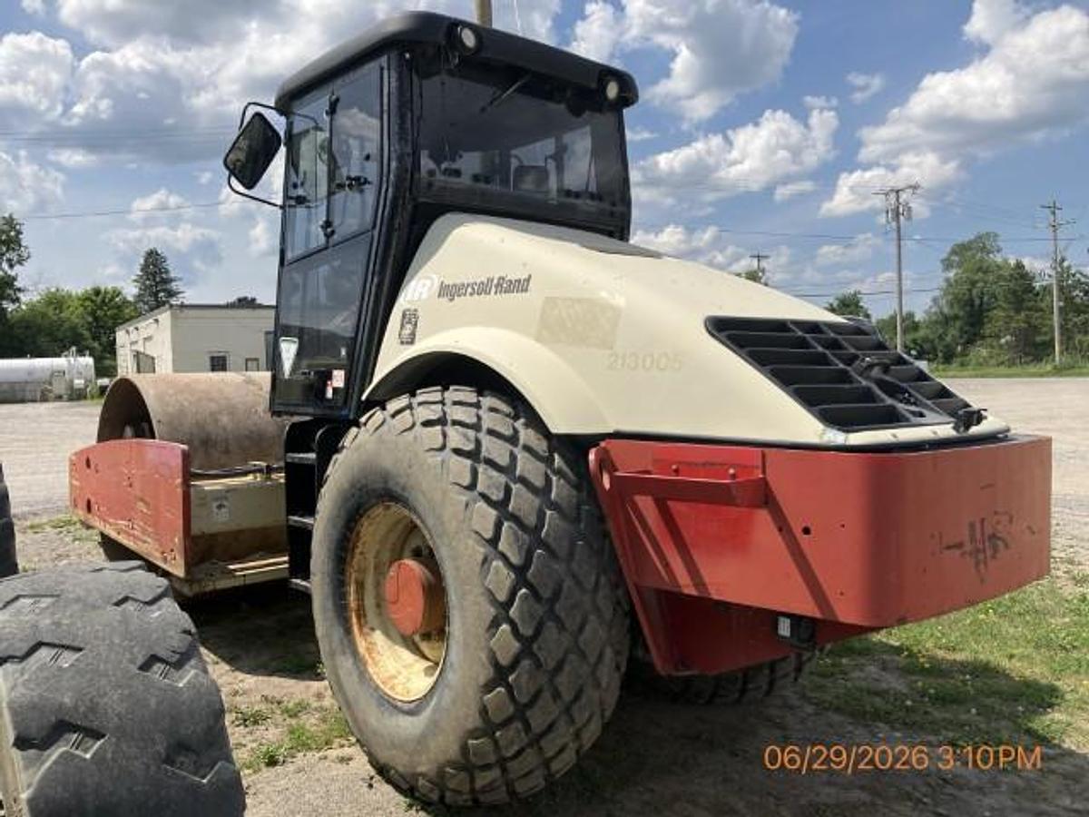 Used 2005 INGERSOLL-RAND SD105DX TF