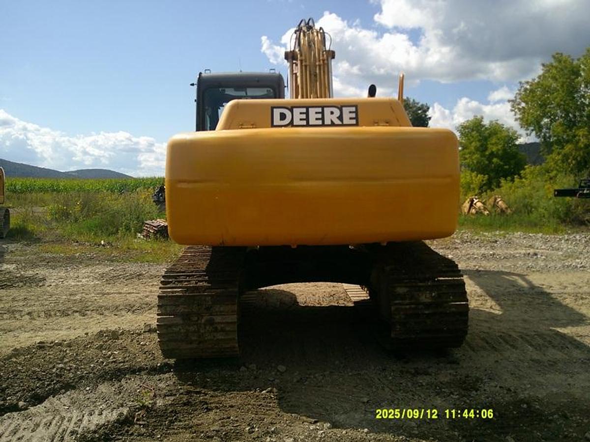 Used 2003 DEERE J160C