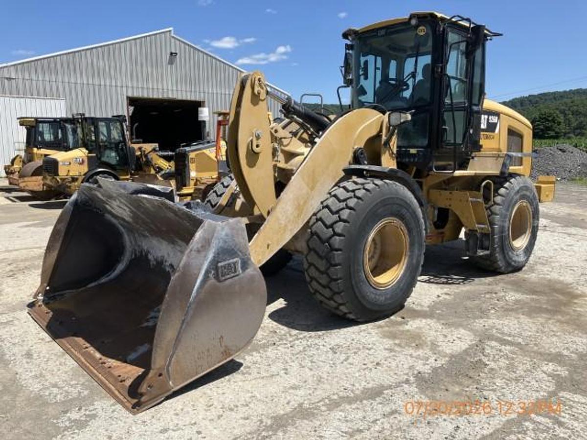 Used 2019 CATERPILLAR 926M
