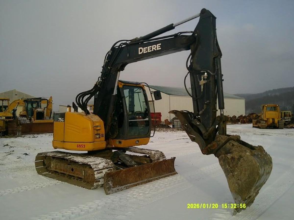 Used 2021 DEERE 75G
