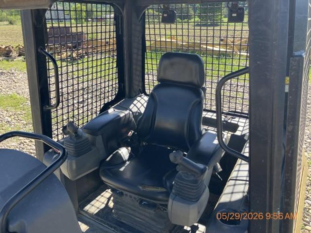 Used 2015 CATERPILLAR D4K LGP