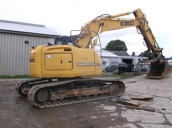 Used 2014 KOBELCO SK230SR