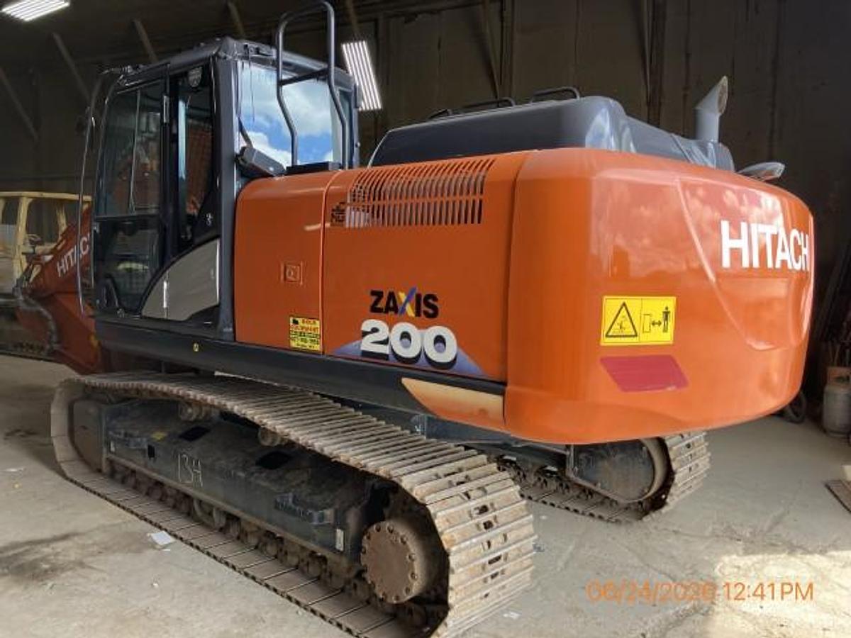 Used 2021 HITACHI ZX200-6