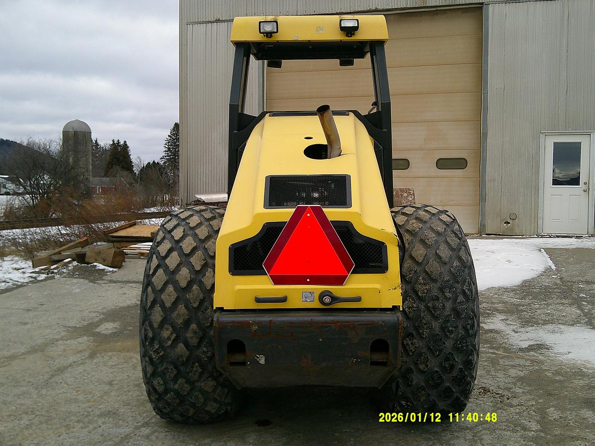 Used 2015 BOMAG BW211D-5