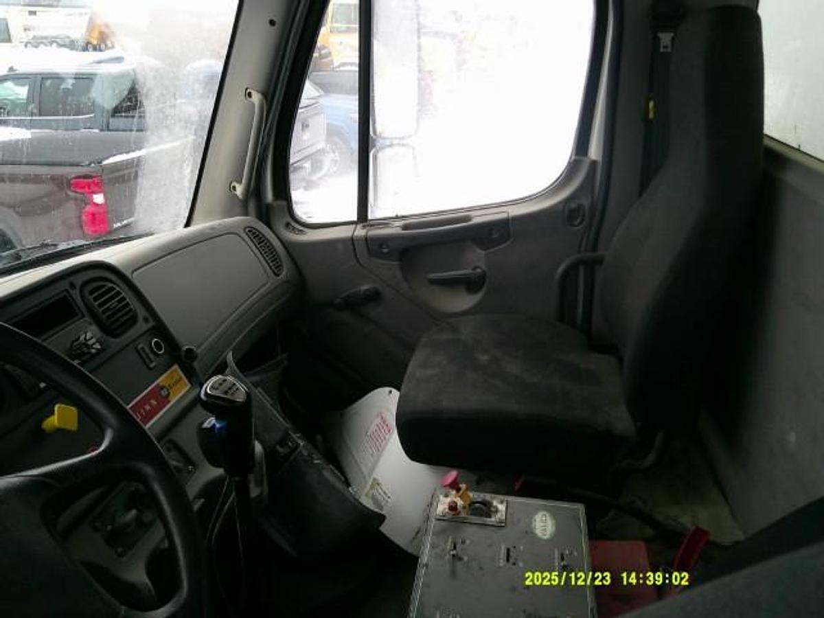 Used 2019 Freightliner M2 106
