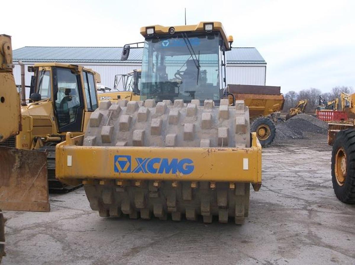 Used 2020 XCMG CV123PDU
