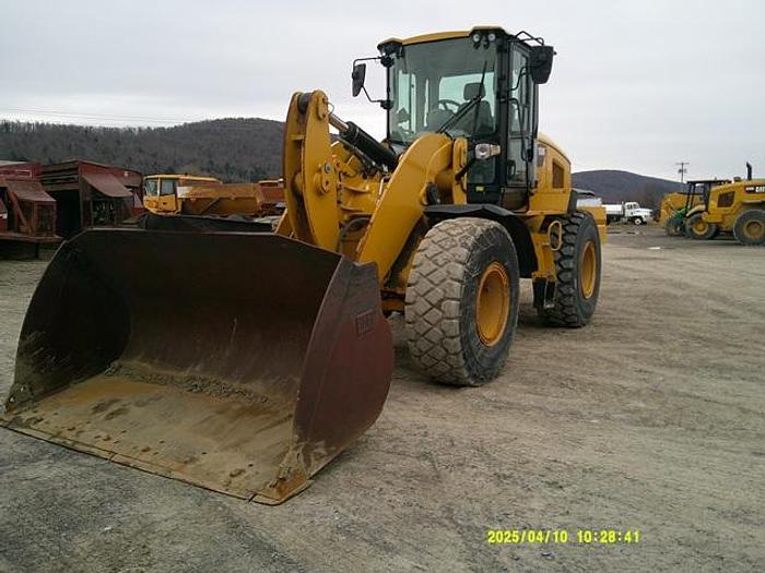Used 2015 CATERPILLAR 938M