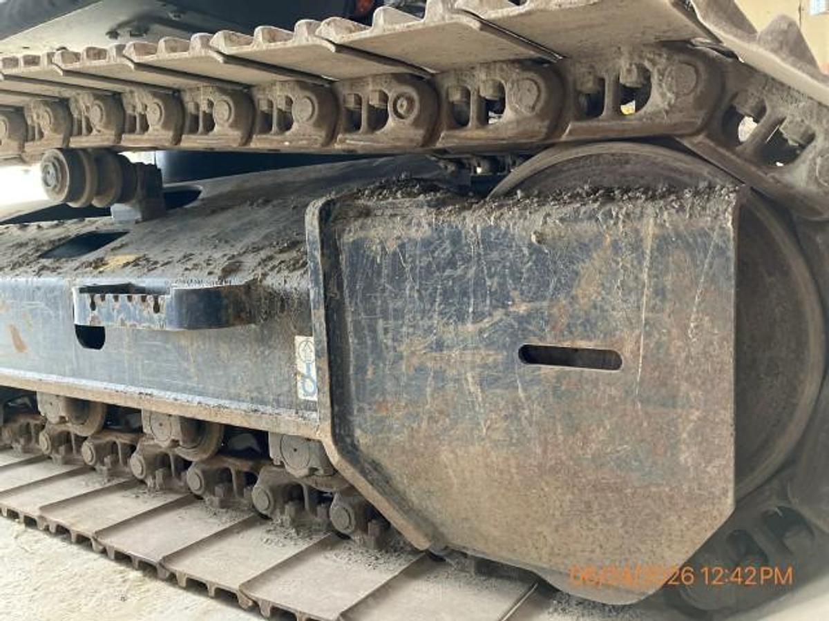 Used 2021 HITACHI ZX200-6