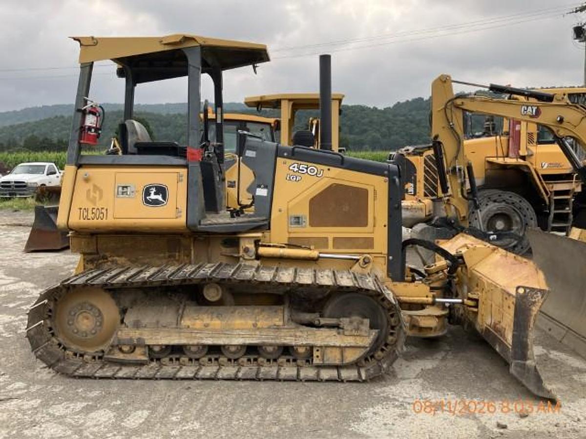 Used 2014 DEERE 450J LGP