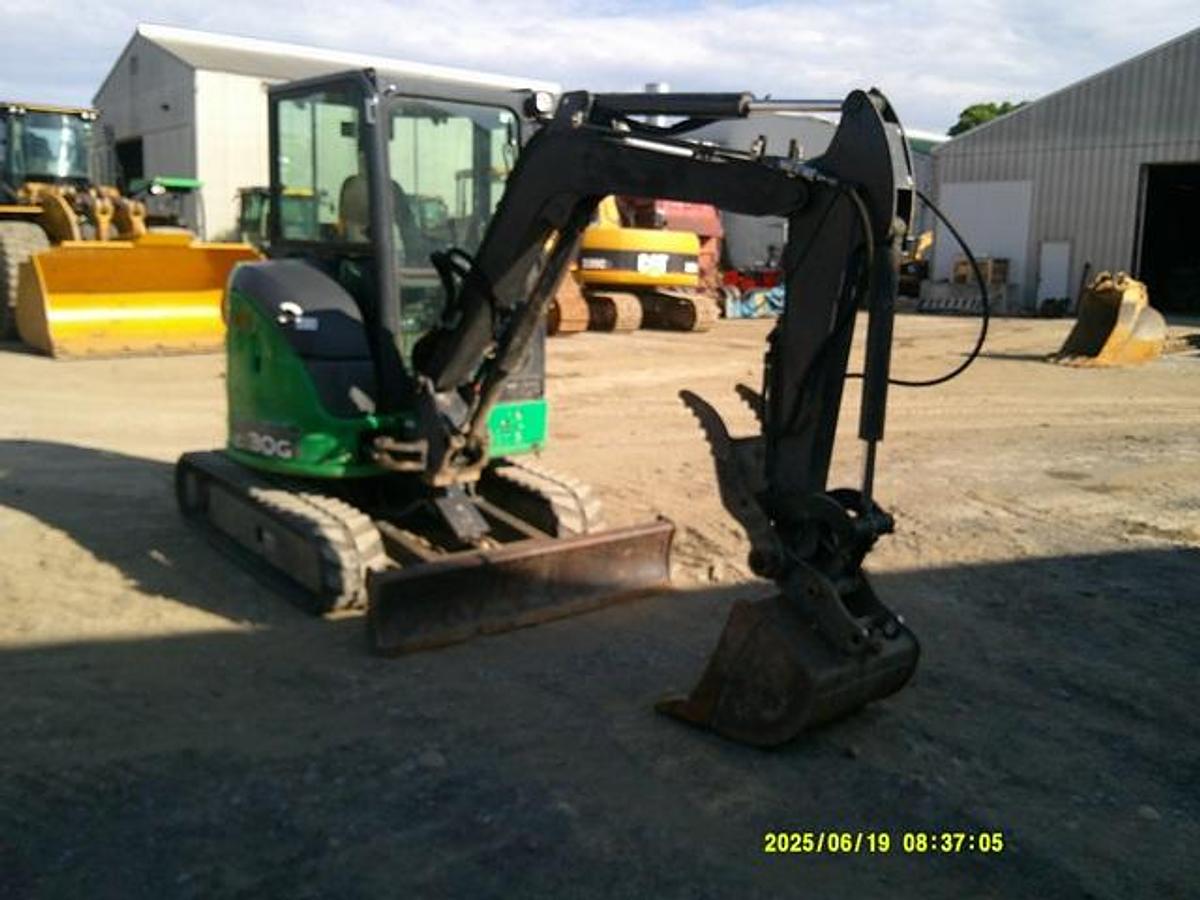 Used 2019 DEERE 30G