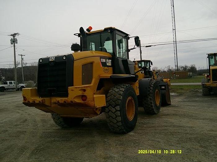 Used 2015 CATERPILLAR 938M