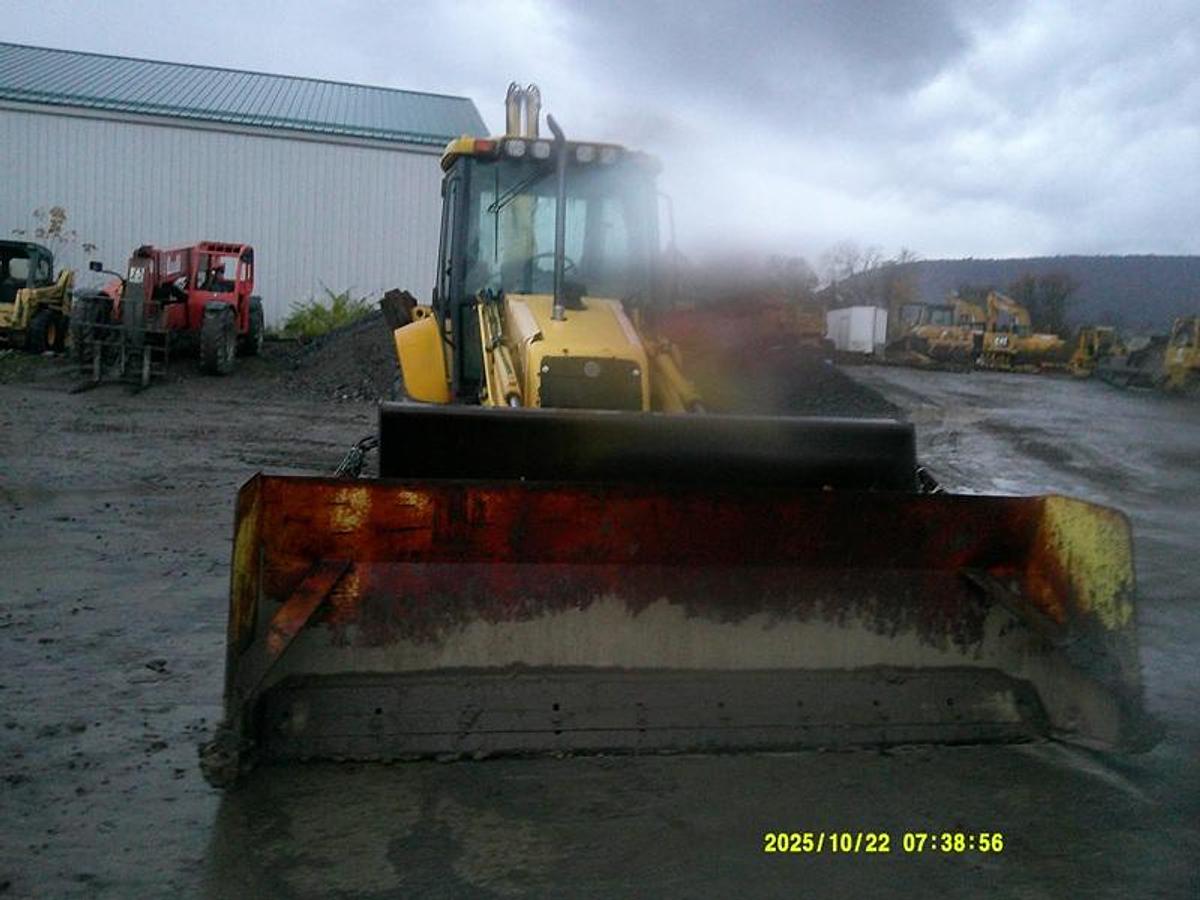 Used 2002 NEW HOLLAND LB75B