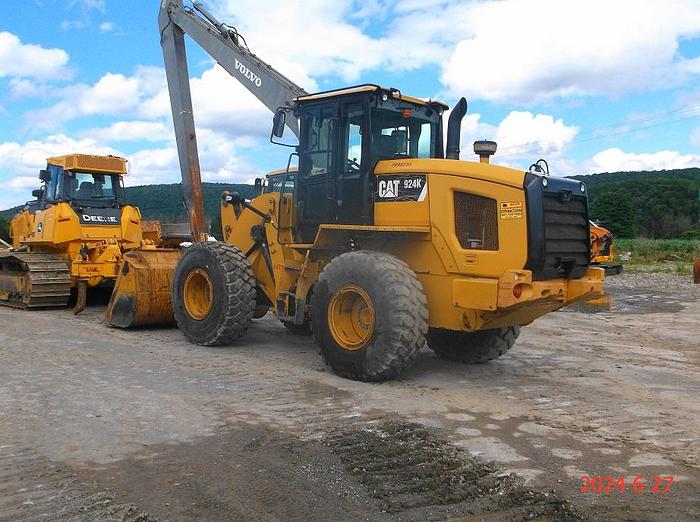 Used 2014 CATERPILLAR 924K