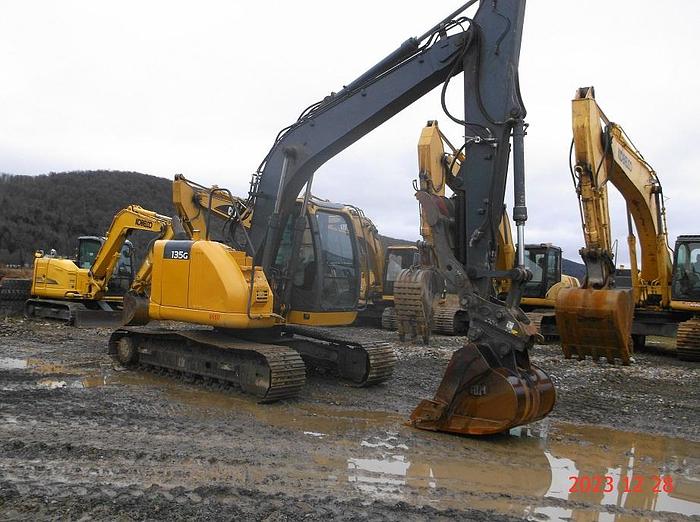 Used 2012 DEERE 135G