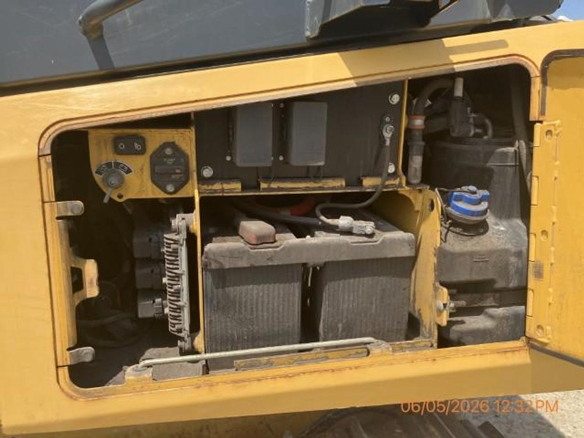 Used 2019 DEERE 650k LGP