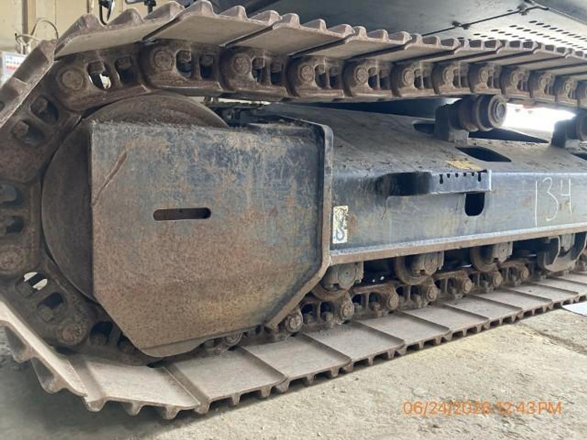 Used 2021 HITACHI ZX200-6