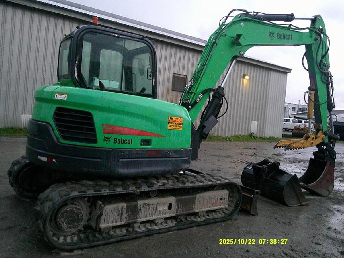 Used 2015 BOBCAT E85
