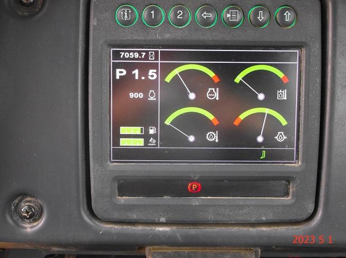 Used 2017 DEERE 850K WLT