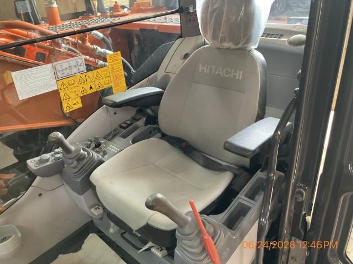 Used 2021 HITACHI ZX200-6