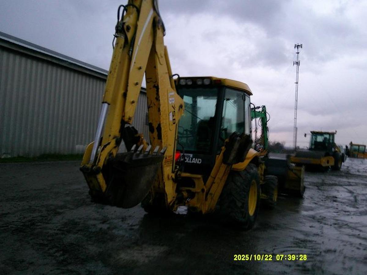 Used 2002 NEW HOLLAND LB75B