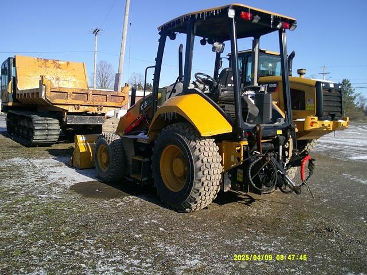 Used 2020 CATERPILLAR 415F2 IL